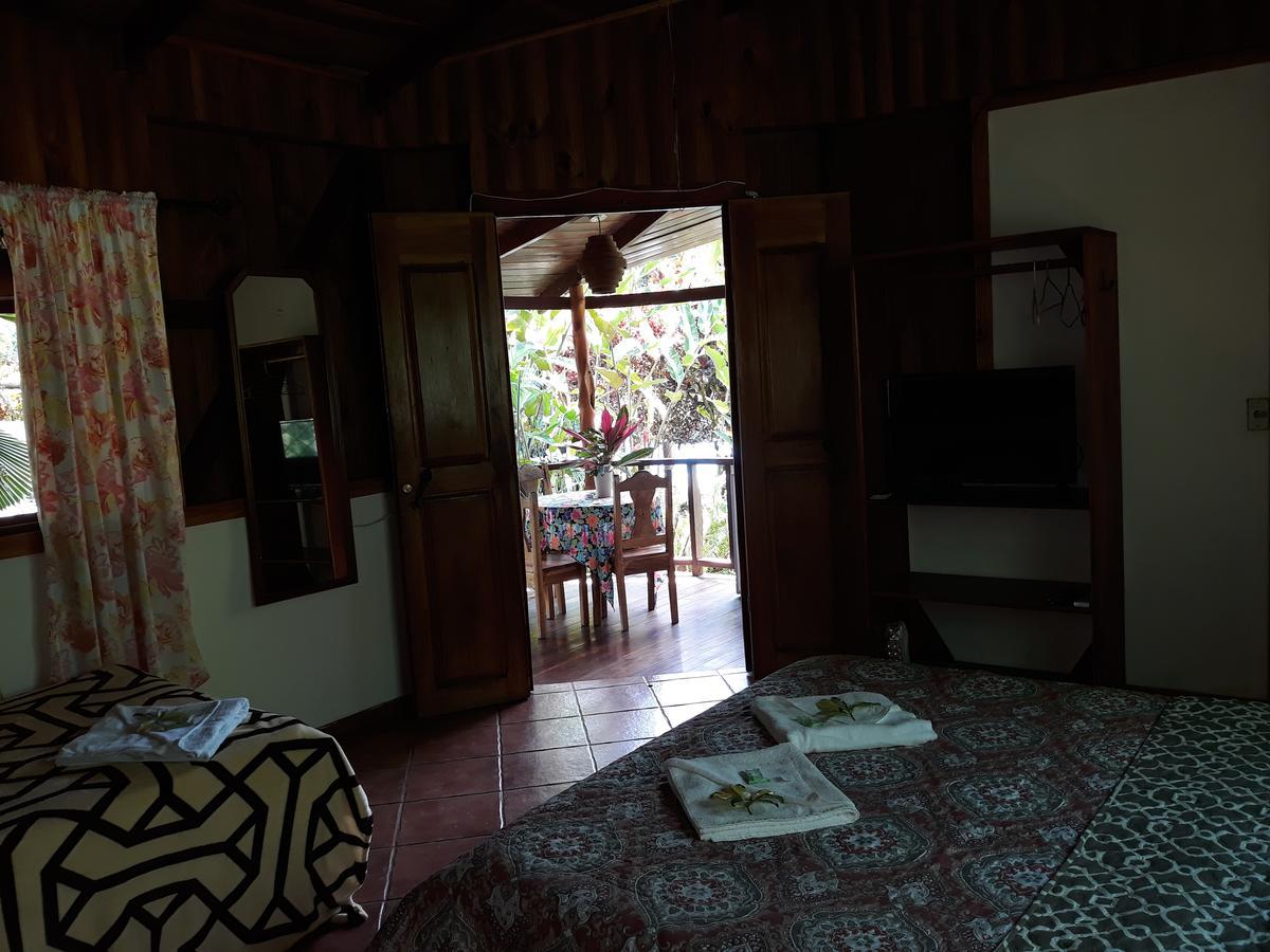 Cabinas Nirvana Ecolodge Cahuita Exterior photo